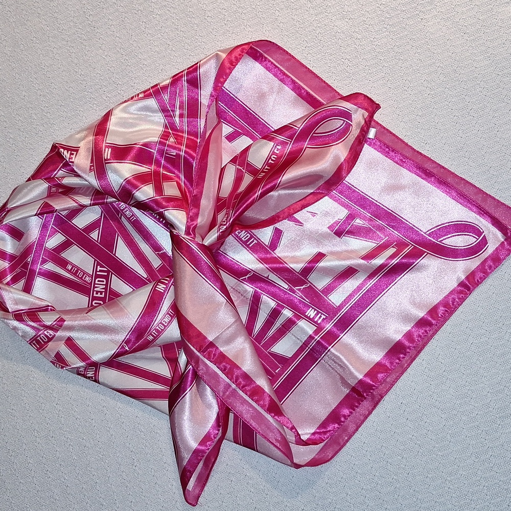 🎀 Avon In it to End It breast cancer awareness scarf. Large 36" square.